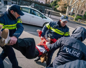 В Грузии начались первые задержания протестующих после инаугурации Кавелашвили