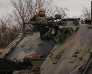 Понад сотні бойових зіткнень: що відбувається на фронті