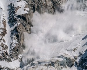 В Карпатах сошла лавина