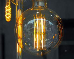 Де діють аварійні відключення світла: опублікували список областей