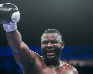 "Я його точно нокаутую": відомий боксер впевнений, що переможе Усика