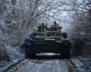 Сколько было боев и где атакует враг: сообщили новости с фронта