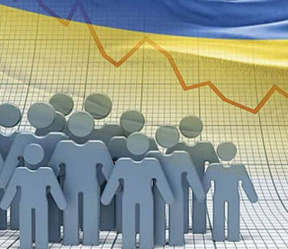 Украинцы исчезают - государство придется заселять мигрантами: мировые СМИ