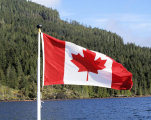 Канадці бойкотують США - авіакомпанії масово скасовують рейси