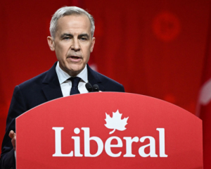 "Он атакует канадские семьи, рабочих и бизнес" - новый премьер Канады раскритиковал политику Трампа