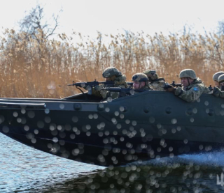 Окупанти штурмують позиції українських військових на всіх напрямках фронту - Генштаб оновив карти бойових дій