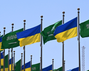 Українці залишилися у Саудівській Аравії для додаткових переговорів