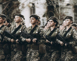 Женщины в армии: Дания станет второй страной ЕС, где введен обязательный призыв в армию