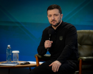 Зеленський опублікував декларацію: скільки грошей він отримав за рік