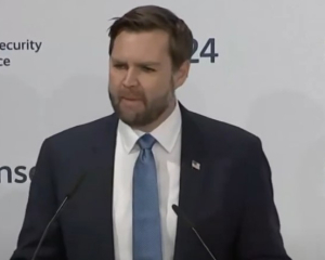 "Думав буде гірше": Венс пообіцяв "процвітання" на ринках після запровадження тарифів Трампа