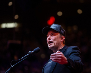 "Президент Трамп прав: пора покончить с этим кровопролитием" - Маск осудил войну РФ против Украины