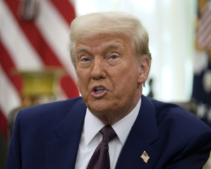 Трамп не відступить від нових мит, але готовий до переговорів