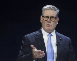 Стармер не буде сваритися із США через тарифи