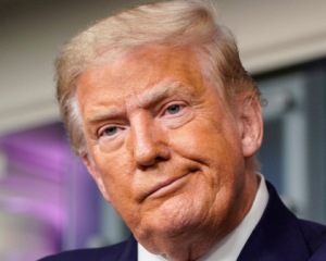 Суддя зобов'язав адміністрацію Трампа поновити акредитацію журналістів Associated Press у Білому домі