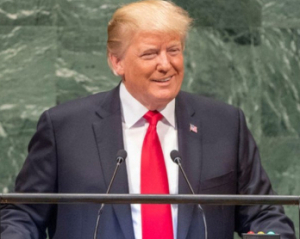 &quot;Мистецтво угоди&quot;: Білий дім пояснив паузу у введенні мит Трампом