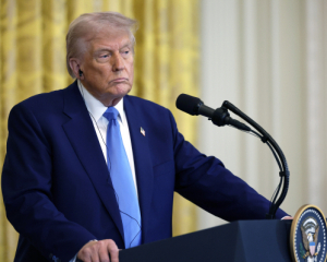 Трамп назвал другом китайского лидера и заявил, что хочет встретиться