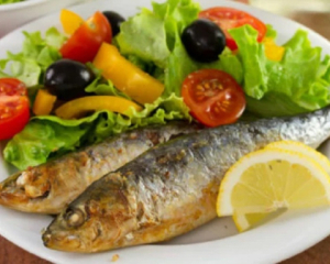 Здорова альтернатива тунцю: чому варто їсти сардини щодня