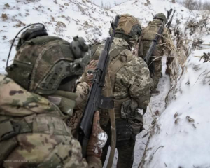 На Сумському напрямку гаряче: ворог щодня обстрілює та стягує сили