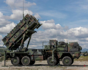 Подоляк объяснил, почему Трамп не откажется от военной поддержки Украины