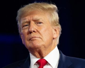 &quot;Я не его фанат&quot;: Трамп обрисовал отношение к Зеленскому
