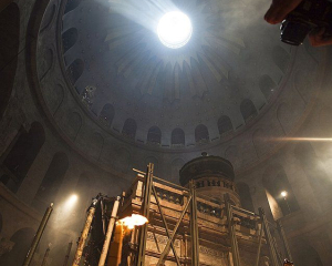 Благодатний вогонь-2025: коли зійде і де спостерігати