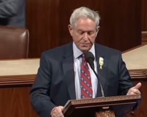 Конгресмен США висміяв "великоднє перемир'я" Путіна і назвав його воєнним злочинцем