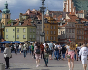 Більшість біженців не повернуться в Україну після війни - науковець