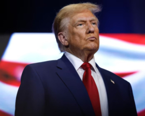 Трамп вважає,що Путіну доведеться поступитися і підписати мирну угоду з Україною
