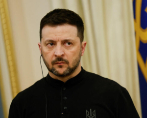 Зеленский настаивает на полном прекращении огня не менее 30 дней