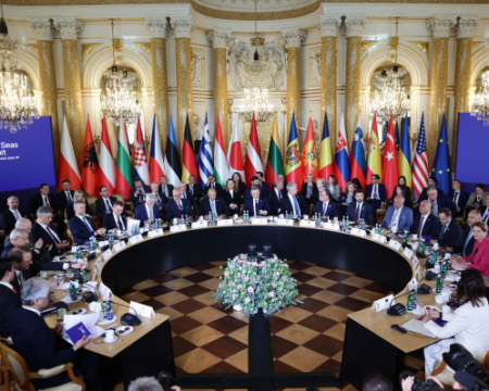 Саміт у Варшаві, який налякав Росію