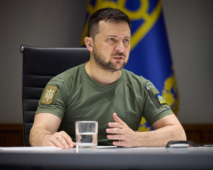Україна хоче авансом отримати всю американську допомогу на два роки вперед
