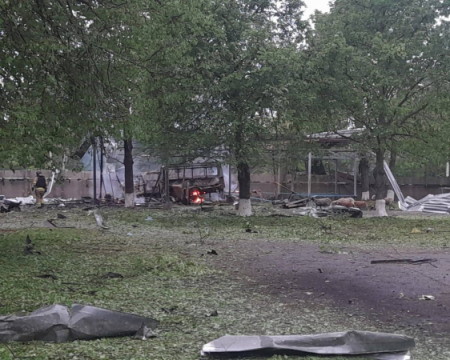 Харків понад дві години був під масованою атакою РФ - наслідки у фото