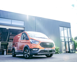 Ford отменяет прогноз прибыли из-за тарифных инициатив Трампа