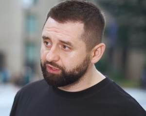 Арахамия сказал, когда Зеленский сможет подписать соглашение о недрах