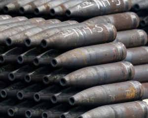 Снаряди замість миру: Росія будує завод вибухівки для затяжної війни