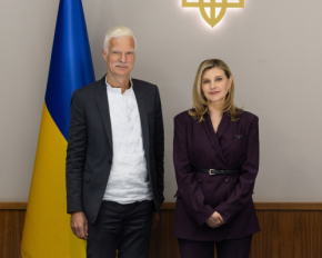 Олена Зеленська з&#039;явилась на діловій зустрічі у вишуканому образі