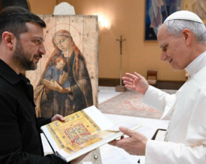 Зеленський передав Папі Леву XIV особливу ікону, написану на фрагменті ящика з під снарядів