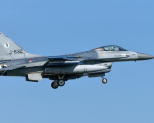 Бельгия попытается предоставить Украине истребители F-16 раньше запланированного срока