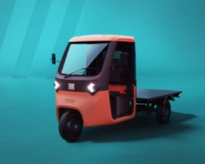 Fiat показав триколісний електромобіль Tris, який назвали дивною новинкою року
