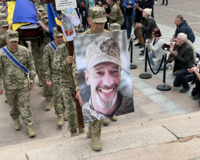 &quot;Тихенько під&#039;їхав, навів дрончика і зробив справу&quot; - як проводили в останню путь Максима Неліпу