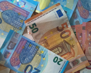 В НБУ спрогнозували, коли Україна може перейти на євро