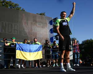 "Переможе нокаутом" - Нельсон спрогнозував результат бою Усик – Дюбуа