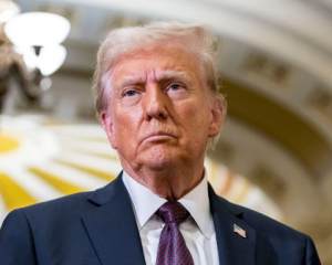 Трамп вважає Зеленського небезпечнішим за Путіна - NYT