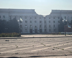 Россияне ударили КАБами по центру Херсона