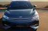 Geely показала новый семейный электроседан