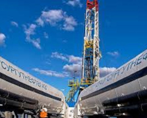 Російський нафтовий гігант став збитковим через фінансову кризу