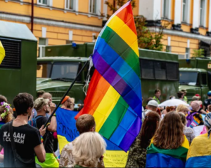 В Киеве произошли столкновения между полицией и противниками ЛГБТК+ акции