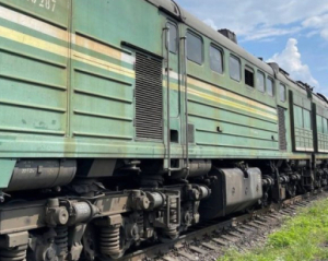 Танки не доїхали: ешелон з російською технікою перетворили на металобрухт