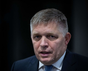 Премьер Словакии пообещал заблокировать все новые санкции ЕС против РФ