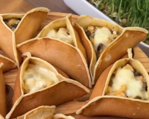 Арабські млинці з куркою та грибами: страва, яка підкорює з першого шматочка